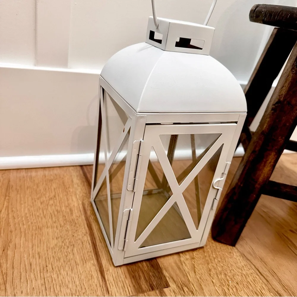 Set Of 2 Medium White Vintage Lanterns W/ Matte Gold Interior Metal & Glass